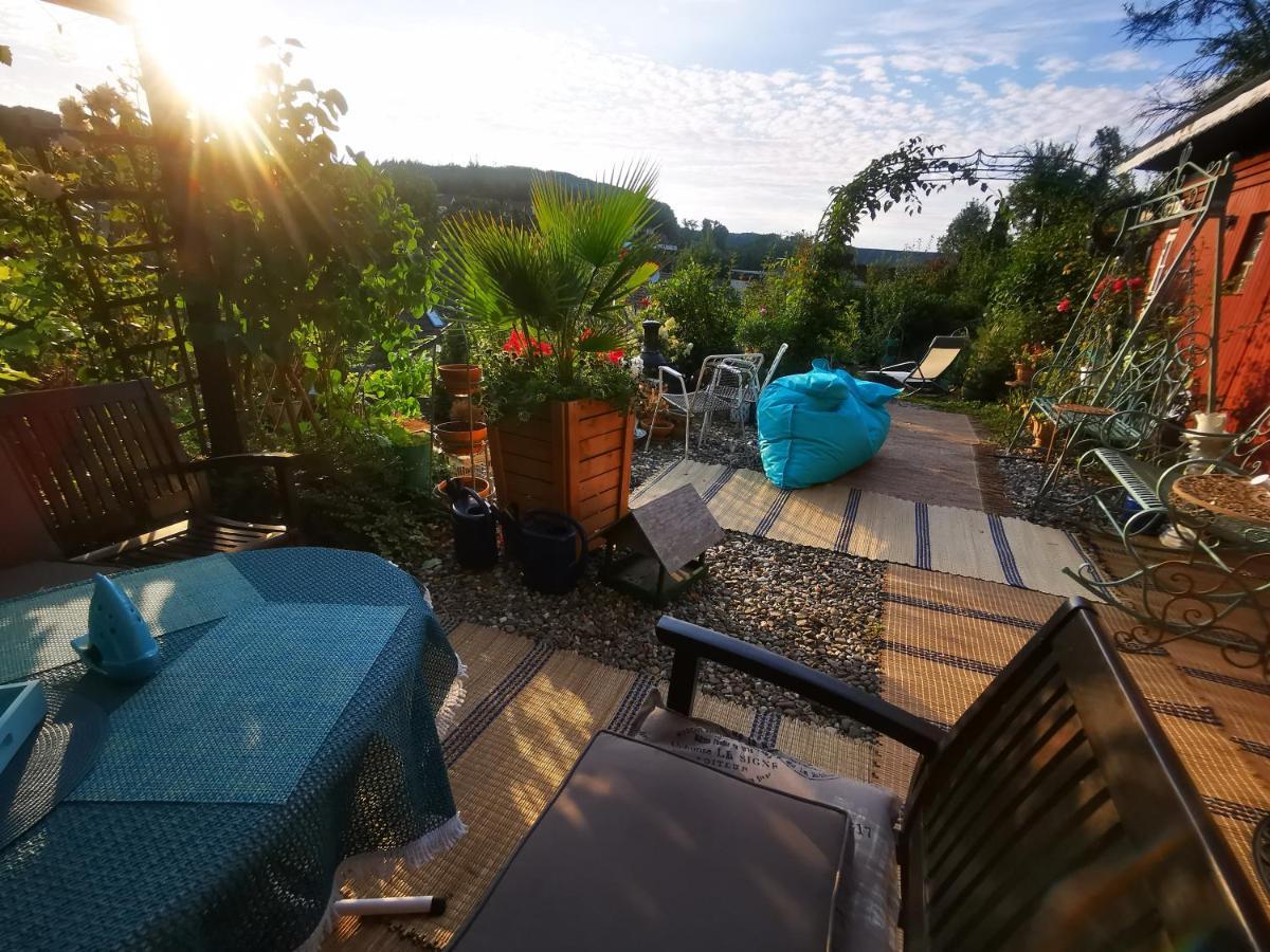 Ferienhaus Mit Riesen Garten, Drei Terrassen, Toller Aussicht Am Waldrand, Auch Als Monteur-Wohnung Hemer Exterior foto